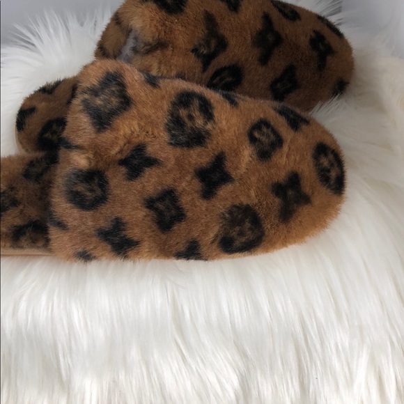 Sold New brown slippers - Picture 4 of 6